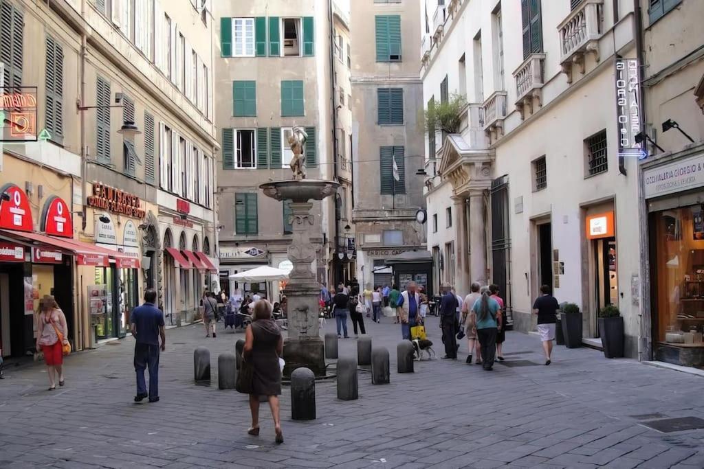 Midway Home, Nel Centro Storico Di Genova Exterior foto